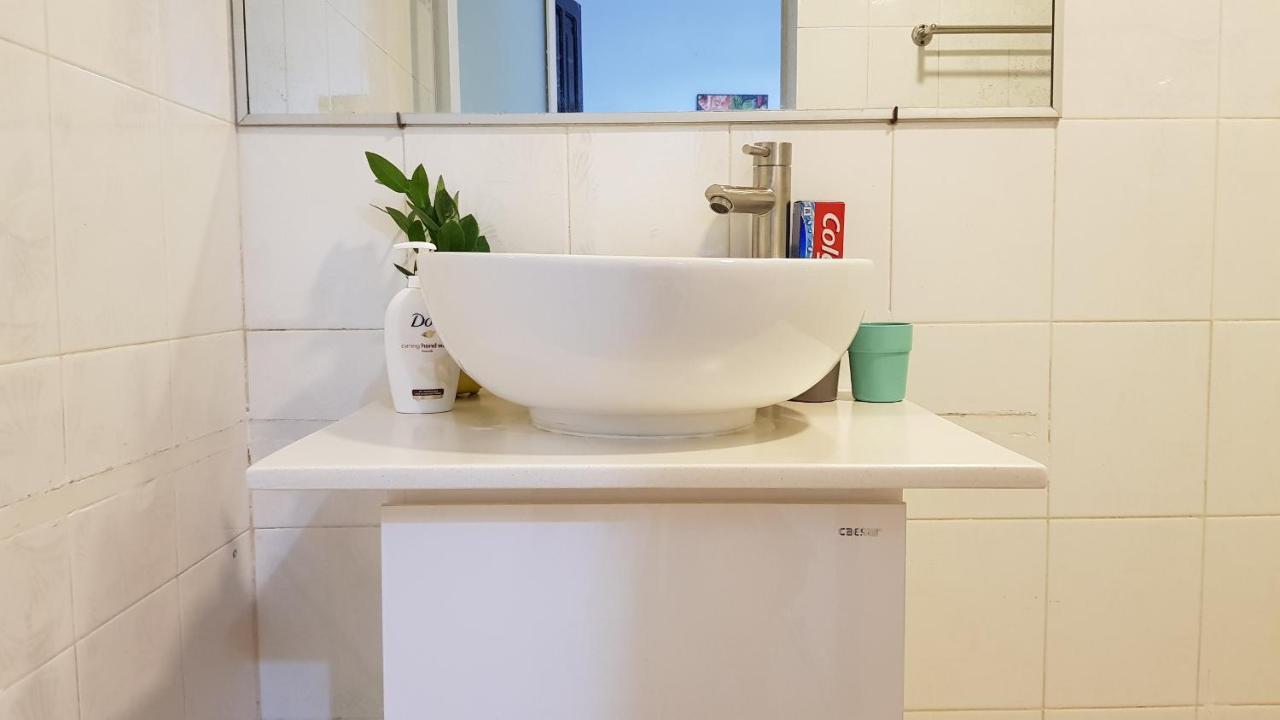 Chic Studio Homestay Хюе Екстер'єр фото
